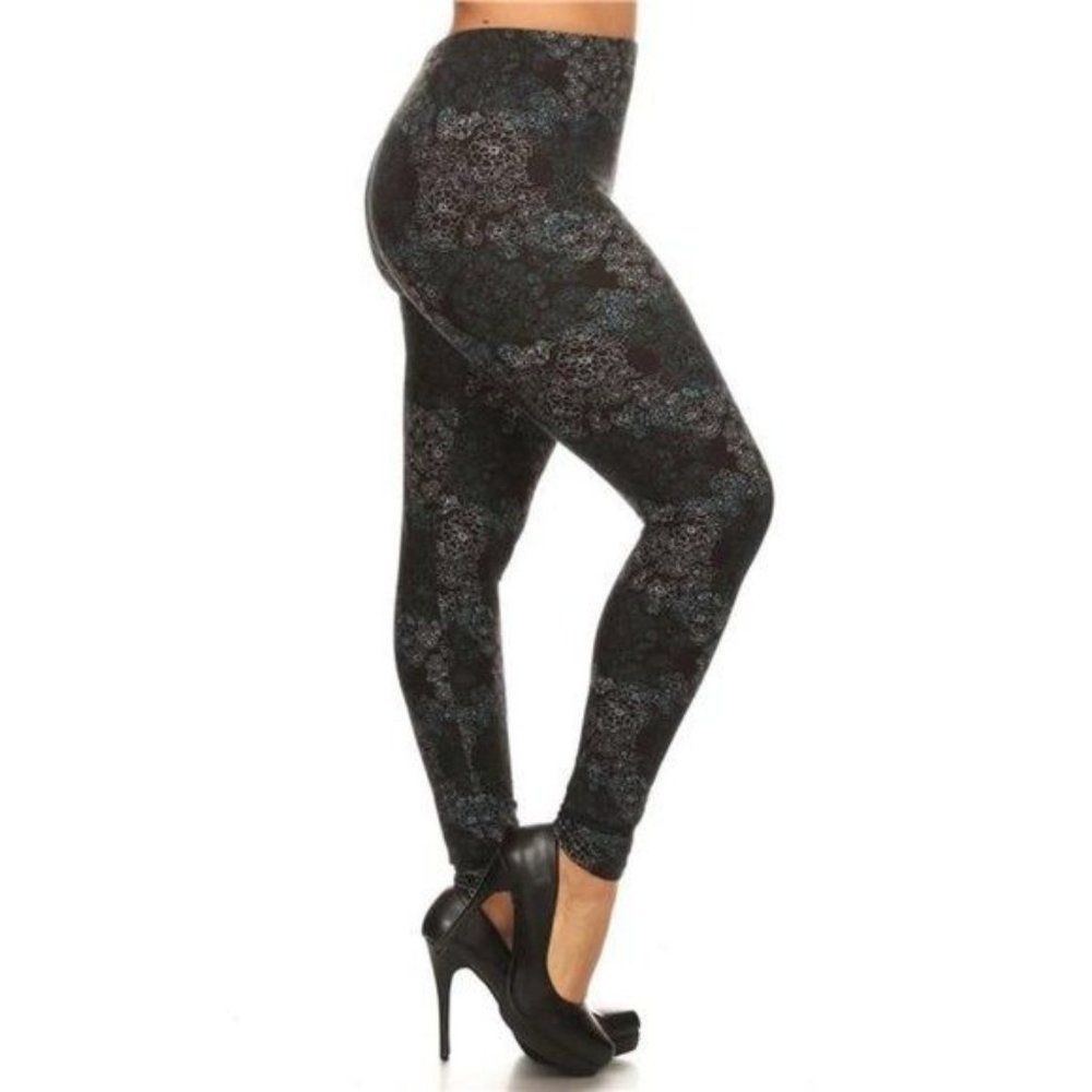 Black White Blue Floral Medallion Pattern Print Leggings